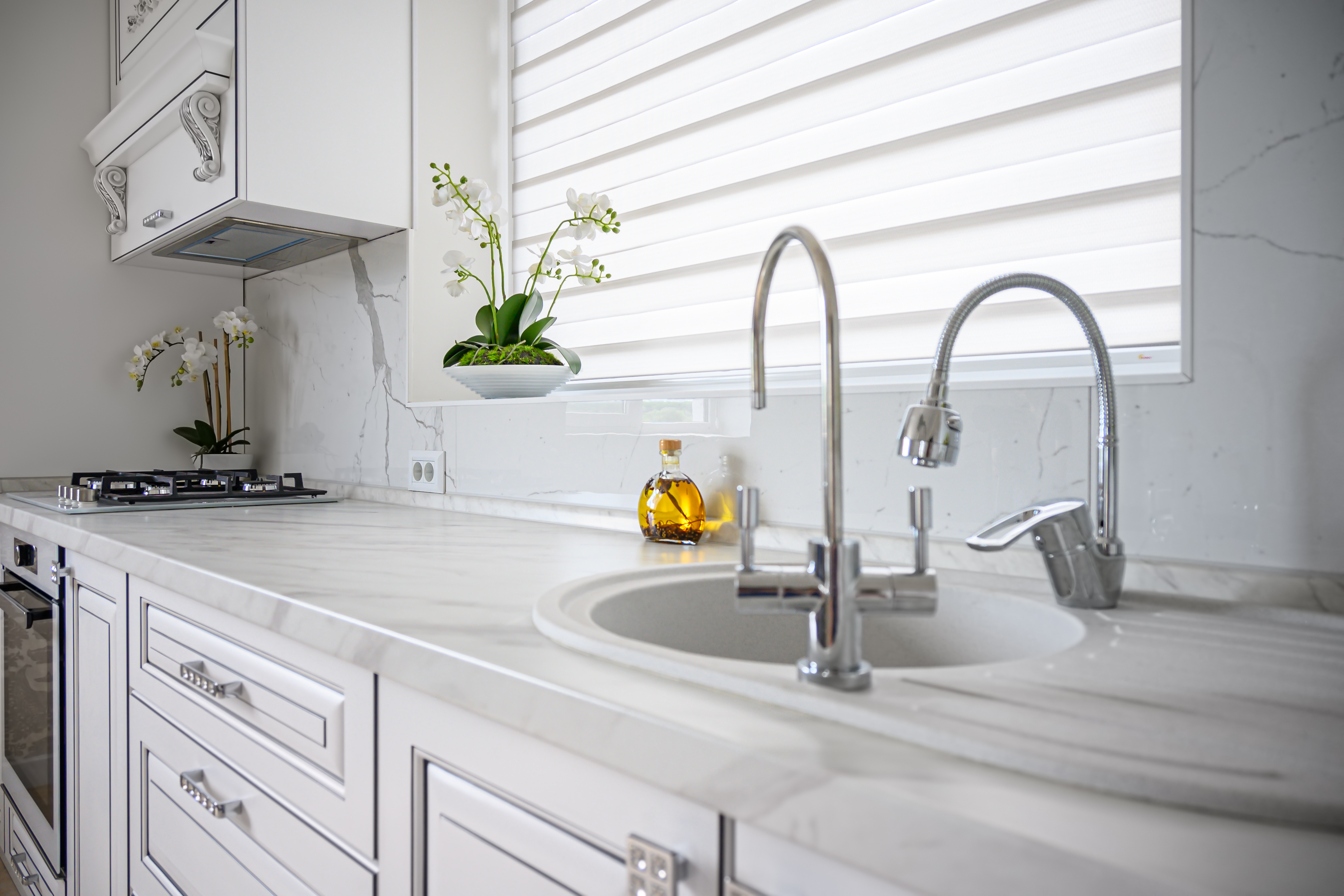 Professional sink installation and sealing